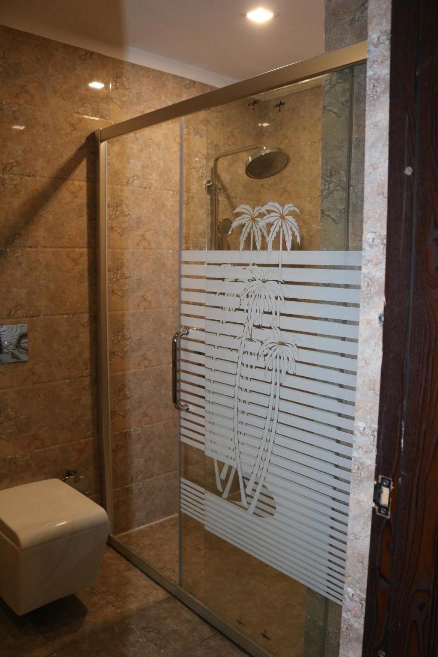 Hotel Blue Lagoon Haridwār Esterno foto