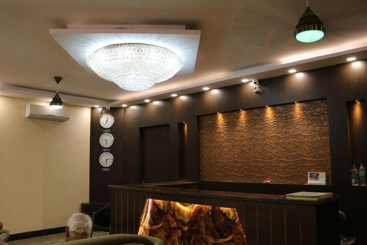 Hotel Blue Lagoon Haridwār Esterno foto